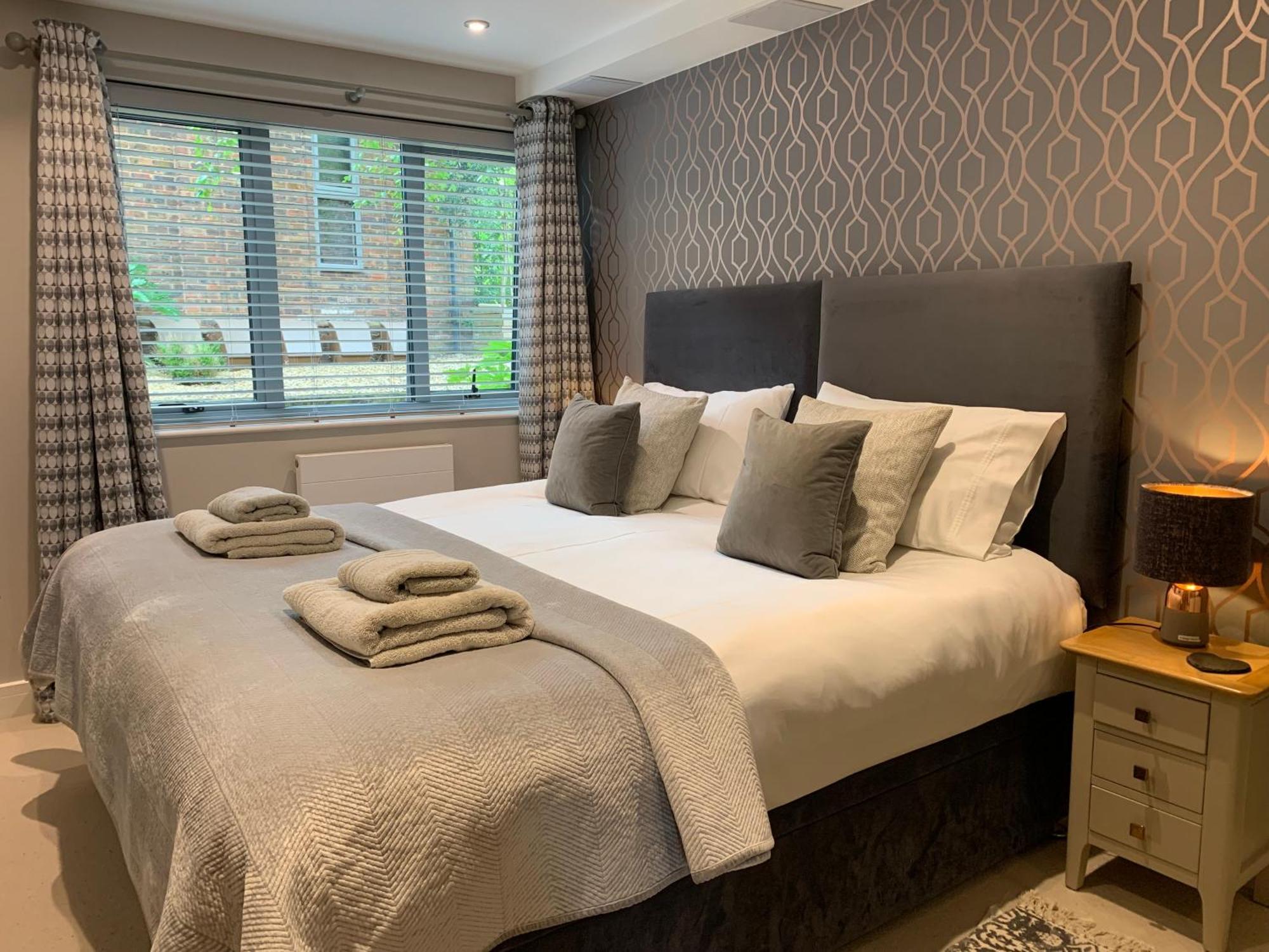 #8 Brunel House Luxury Apartment In Great Malvern Bagian luar foto